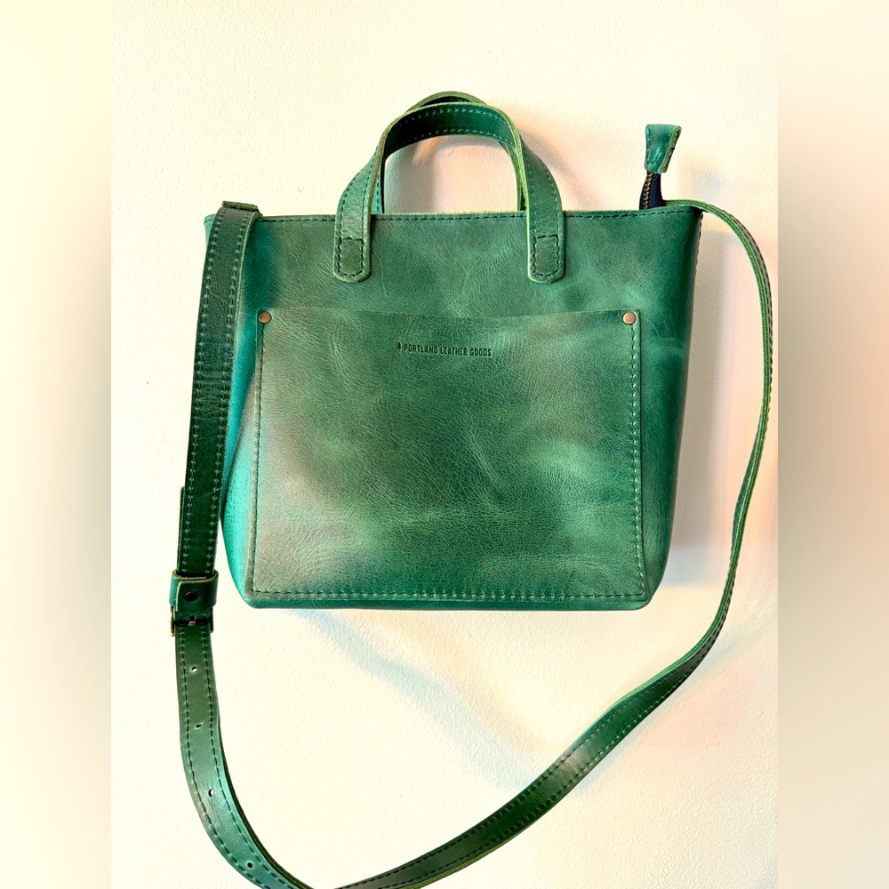 Portland Leather NWOT Mini Crossbody Zipper Cowboy Mint